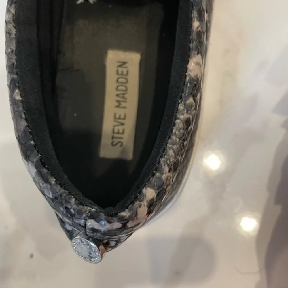 Steven Madden. | Neutral  Colour Snake Print Slip On Flat Shoes - Picture 15 of 15